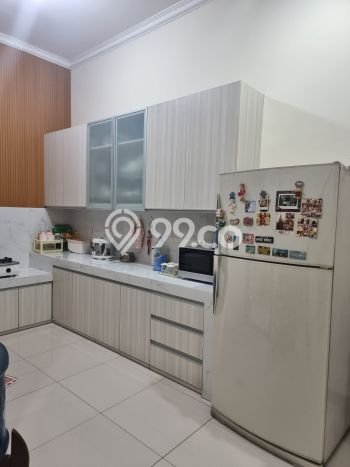Siap Huni Hunian Elit 4 Kamar di Kelapa Gading Dekat ke Mana Pun Siap Huni Hunian Elit 4 Kamar di Kelapa Gading Dekat ke Mana Pun