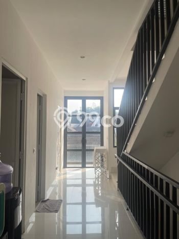 Rumah Lingkungan Asri di Kelapa Gading, Jakarta Utara, Luas 102m² LB 172m² Rumah Lingkungan Asri di Kelapa Gading, Jakarta Utara, Luas 102m² LB 172m²