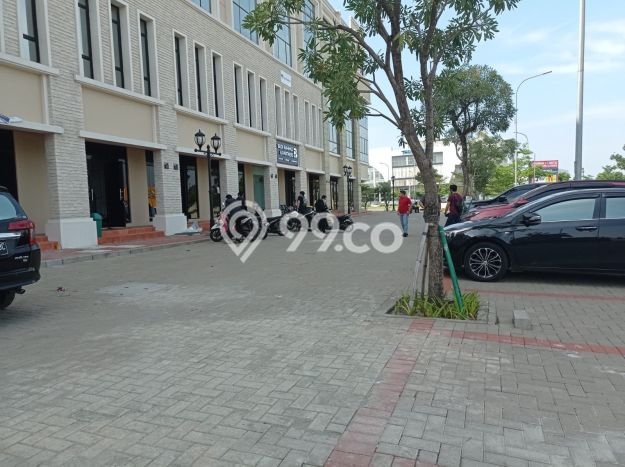 LOKASI PREMIUM! Ruko di Kelapa Gading, Luas 270m², Lokasi Berkembang LOKASI PREMIUM! Ruko di Kelapa Gading, Luas 270m², Lokasi Berkembang