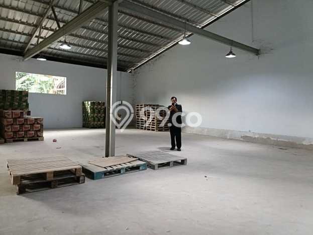 Unit Gudang Tersedia di Penggilingan Spesifikasi LB 1300m2 Unit Gudang Tersedia di Penggilingan Spesifikasi LB 1300m2