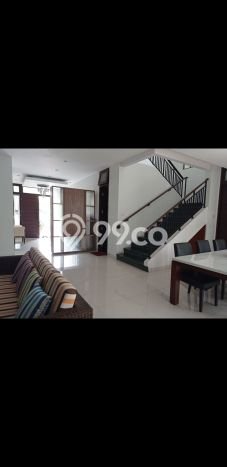 Siap Huni Rumah Mewah 5 Kamar di Kelapa Gading Dekat ke Mana Pun Siap Huni Rumah Mewah 5 Kamar di Kelapa Gading Dekat ke Mana Pun
