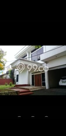 Siap Huni Rumah Mewah 4 Kamar di Kebayoran Baru Dekat ke Mana Pun Siap Huni Rumah Mewah 4 Kamar di Kebayoran Baru Dekat ke Mana Pun