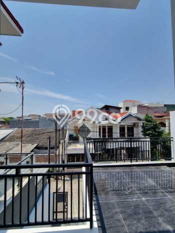 Rumah Luas Asri 3 KT Siap Huni di harapan indah Bekasi Rumah Luas Asri 3 KT Siap Huni di harapan indah Bekasi