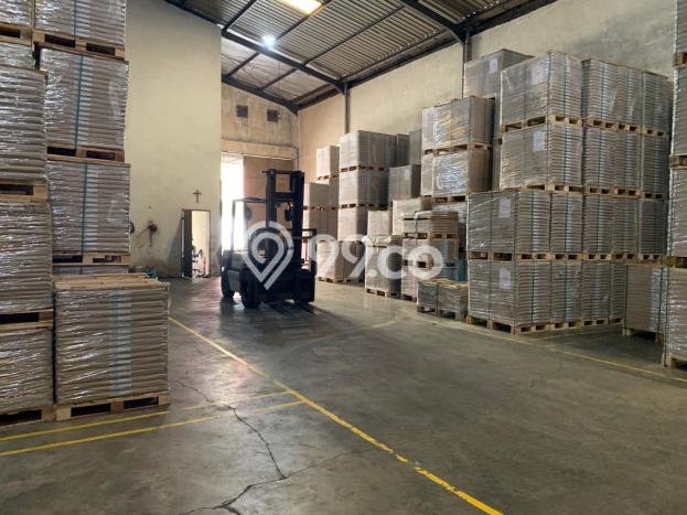 Gudang Area Bisnis di Dadap, Luas 400m², Jalan Raya Gudang Area Bisnis di Dadap, Luas 400m², Jalan Raya