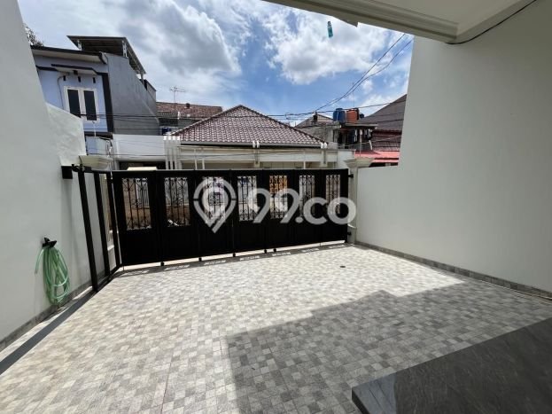 Hunian Mewah LB 155m2 Siap Huni Desain Elegan di Rawamangun, Jakarta Timur Hunian Mewah LB 155m2 Siap Huni Desain Elegan di Rawamangun, Jakarta Timur
