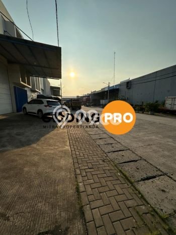 SEWA STRATEGIS! Gudang di Rorotan, Luas 120m², Lokasi Berkembang SEWA STRATEGIS! Gudang di Rorotan, Luas 120m², Lokasi Berkembang
