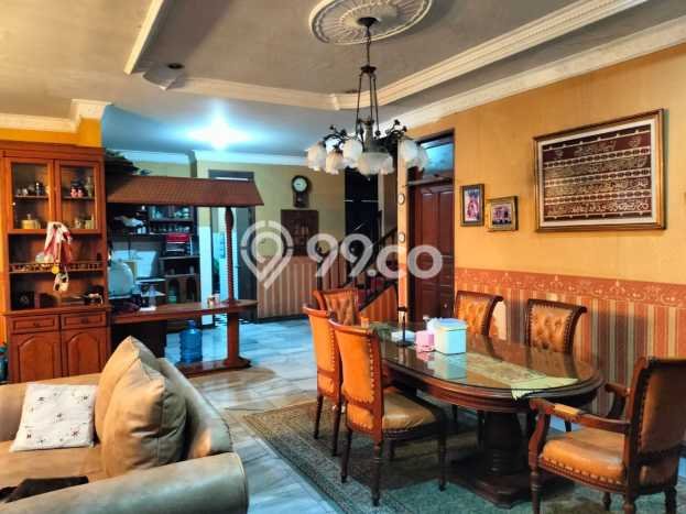 Siap Huni Rumah Mewah 7 Kamar di Pulo Gadung Dekat ke Mana Pun Siap Huni Rumah Mewah 7 Kamar di Pulo Gadung Dekat ke Mana Pun