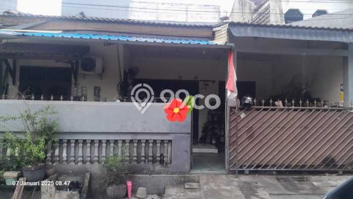 For Sale Rumah 5 Kamar Lokasi Strategis Bagus dan Strategis di Kelapa Gading For Sale Rumah 5 Kamar Lokasi Strategis Bagus dan Strategis di Kelapa Gading