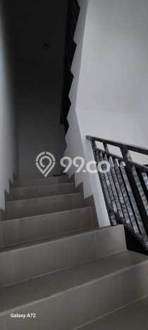 Rumah Luxury Modern Siap Huni di Pantai Indah Kapuk Jakarta Utara Rumah Luxury Modern Siap Huni di Pantai Indah Kapuk Jakarta Utara