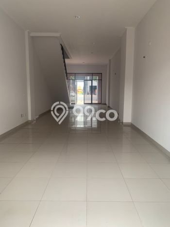 Disewakan Ruko komersial di Kelapa Gading luas bangunan 324m2 Disewakan Ruko komersial di Kelapa Gading luas bangunan 324m2