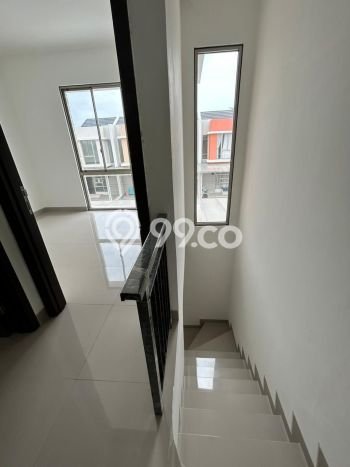 Rumah Luas Asri 2 KT Siap Huni di Pantai Indah Kapuk 2 Jakarta Utara Rumah Luas Asri 2 KT Siap Huni di Pantai Indah Kapuk 2 Jakarta Utara