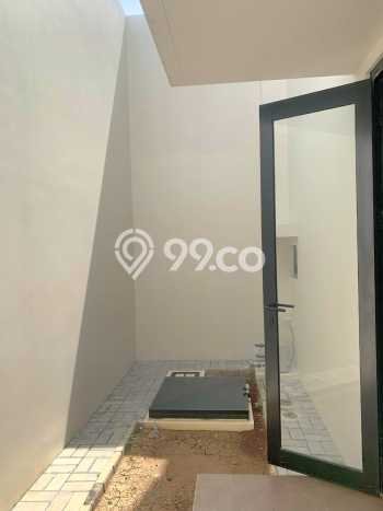 Disewakan! Rumah 2 Kamar Tidur &
2 Kamar Mandi di Summarecon Crown Gading, Bekasi Disewakan! Rumah 2 Kamar Tidur &
2 Kamar Mandi di Summarecon Crown Gading, Bekasi