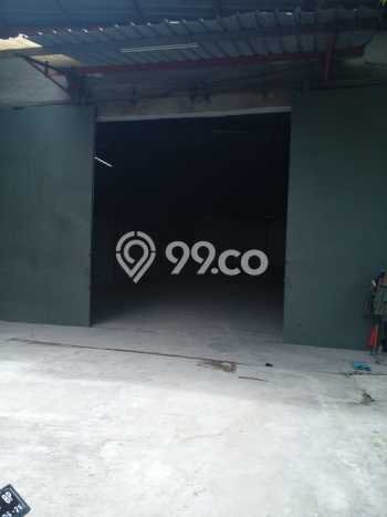 AREA PREMIUM! Gudang Disewakan di Semper, Luas 1700m², Area Utama AREA PREMIUM! Gudang Disewakan di Semper, Luas 1700m², Area Utama