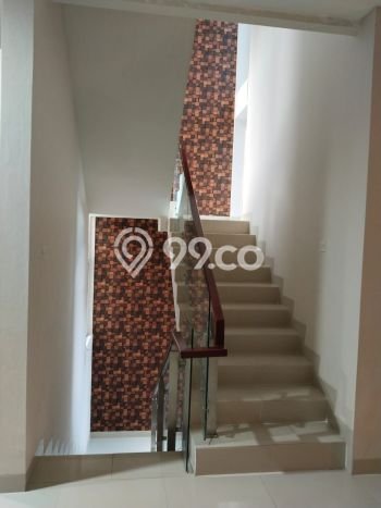 Rumah Elit Modern Siap Huni di Sentul Bogor Rumah Elit Modern Siap Huni di Sentul Bogor