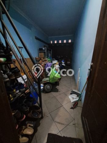 Rumah Elit Modern Siap Huni di Pulo Asem Jakarta Timur Rumah Elit Modern Siap Huni di Pulo Asem Jakarta Timur