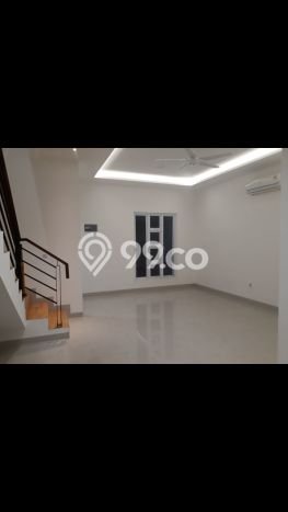 Siap Huni Hunian Elit 3 Kamar di Kelapa Gading Dekat ke Mana Pun Siap Huni Hunian Elit 3 Kamar di Kelapa Gading Dekat ke Mana Pun