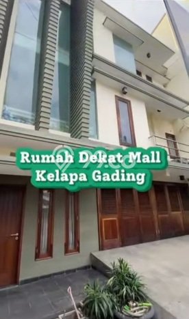 Siap Huni Rumah Mewah 5 Kamar di Kelapa Gading Dekat ke Mana Pun Siap Huni Rumah Mewah 5 Kamar di Kelapa Gading Dekat ke Mana Pun