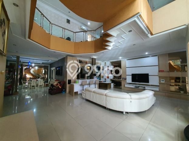 Hunian Mewah Siap Huni LT 377m2 di Kelapa Gading, Jakarta Utara Hunian Mewah Siap Huni LT 377m2 di Kelapa Gading, Jakarta Utara
