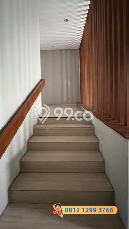 Hunian Mewah Dijual LT 284m2 di Kelapa Gading, Jakarta Utara Hunian Mewah Dijual LT 284m2 di Kelapa Gading, Jakarta Utara