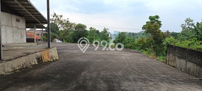 Area Ramai! Pabrik Dijual di Kemang untuk Bisnis Luas Bangunan 2100m2 Area Ramai! Pabrik Dijual di Kemang untuk Bisnis Luas Bangunan 2100m2