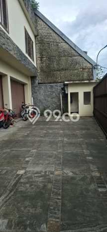 Rumah Mewah LB 1000m2 Siap Huni Desain Elegan di Sukasari, Bogor Rumah Mewah LB 1000m2 Siap Huni Desain Elegan di Sukasari, Bogor