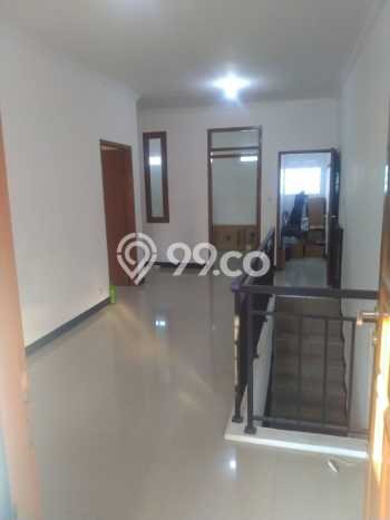 Rumah Modern 3 KT LT 62m2 di Taman Kopo Indah Rumah Modern 3 KT LT 62m2 di Taman Kopo Indah