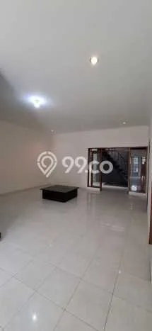 Disewakan Rumah Harga Terjangkau di Taman Holis Indah Bandung dengan 3 Kamar Tidur Disewakan Rumah Harga Terjangkau di Taman Holis Indah Bandung dengan 3 Kamar Tidur