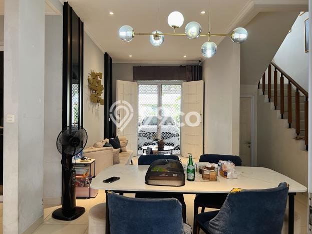 Rumah Nyaman area Summarecon Bekasi, Bekasi, LT 144m² LB 200m² Rumah Nyaman area Summarecon Bekasi, Bekasi, LT 144m² LB 200m²