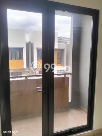 Disewakan Rumah Murah di Summarecon Crown Gading Bekasi Punya 3 KT Disewakan Rumah Murah di Summarecon Crown Gading Bekasi Punya 3 KT