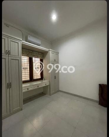 Ready to Use! Premium House LT 102m2 Desain Elegan di Cipinang Ready to Use! Premium House LT 102m2 Desain Elegan di Cipinang