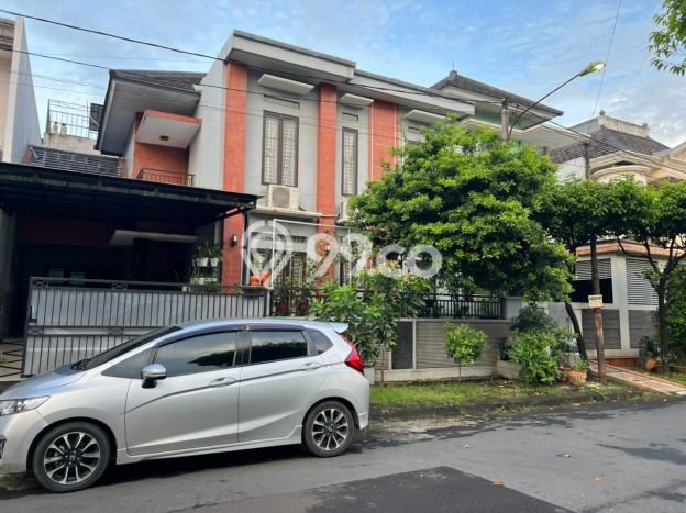 Rumah Elit Modern Tanpa Renovasi di Kemang Pratama Bekasi Rumah Elit Modern Tanpa Renovasi di Kemang Pratama Bekasi