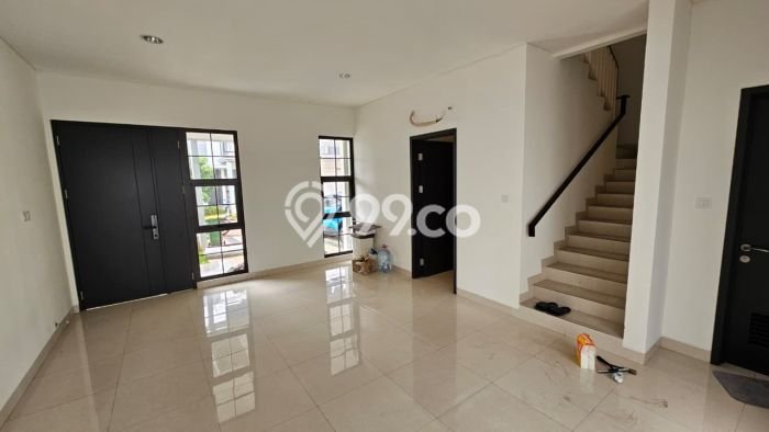 For Sale Rumah Mewah Exclusive di Cakung, Jakarta Timur For Sale Rumah Mewah Exclusive di Cakung, Jakarta Timur