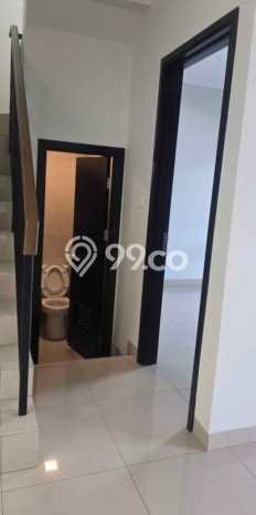 Jarang Ada! Rumah Kontrakan 4 Kamar Bagus Siap Huni Summarecon Crown Gading Jarang Ada! Rumah Kontrakan 4 Kamar Bagus Siap Huni Summarecon Crown Gading