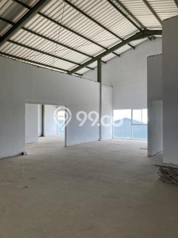 Gudang Area Premium Kawasan Tangerang, Luas 4935m2m², Jalan Utama Gudang Area Premium Kawasan Tangerang, Luas 4935m2m², Jalan Utama
