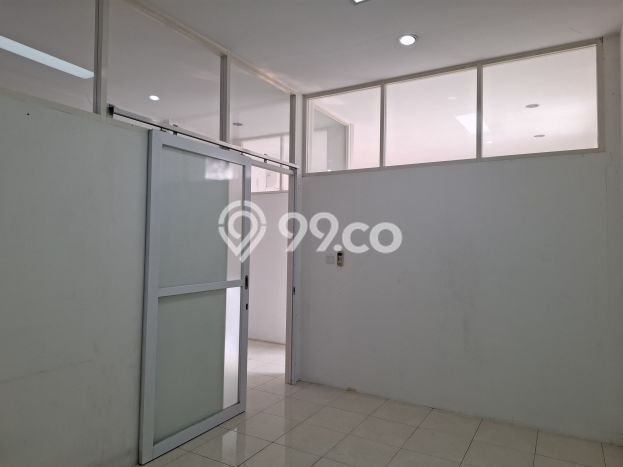 AREA PROSPEKTIF! Ruko di Alam Sutera, Luas 120m², Pusat Perdagangan AREA PROSPEKTIF! Ruko di Alam Sutera, Luas 120m², Pusat Perdagangan