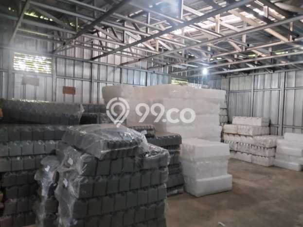 Gudang Strategis Kawasan , Luas 400m2m², Kawasan Komersial, Lokasi Ramai Gudang Strategis Kawasan , Luas 400m2m², Kawasan Komersial, Lokasi Ramai