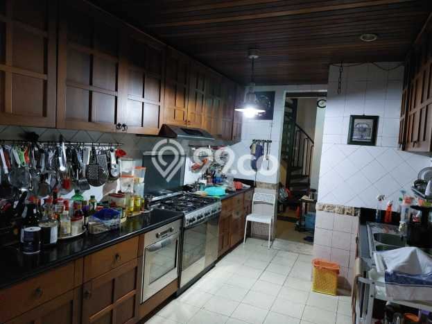 Ready to Use! Premium House LT 290m2 Desain Elegan di Grogol Ready to Use! Premium House LT 290m2 Desain Elegan di Grogol