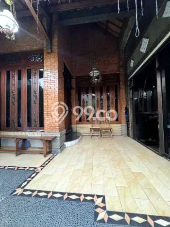For Sale! Premium House LT 202m2 Desain Modern di Utan Kayu For Sale! Premium House LT 202m2 Desain Modern di Utan Kayu
