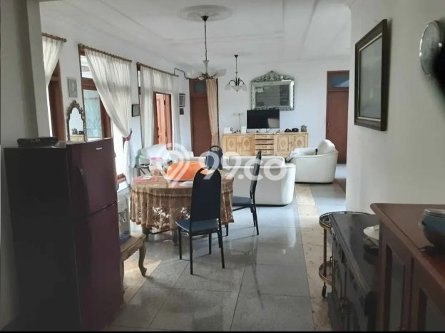 Jual Rumah Luas Elegan Dengan View Eksklusif di Meruya, Jakarta Barat Jual Rumah Luas Elegan Dengan View Eksklusif di Meruya, Jakarta Barat