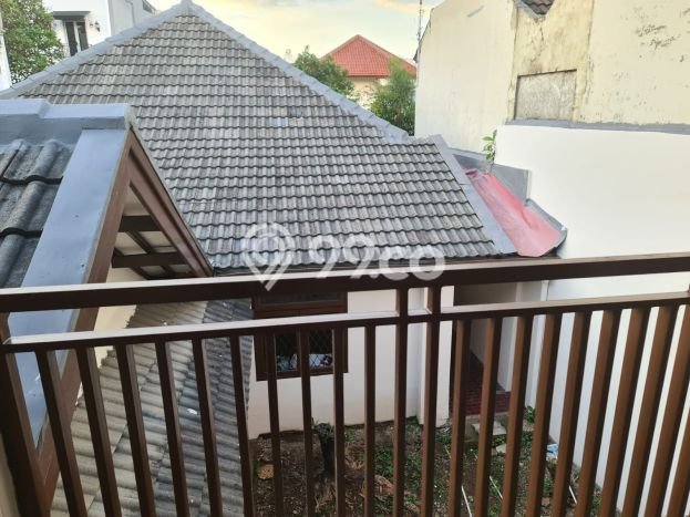 Siap Huni Rumah Mewah 6 Kamar di Menteng Dekat ke Mana Saja Siap Huni Rumah Mewah 6 Kamar di Menteng Dekat ke Mana Saja