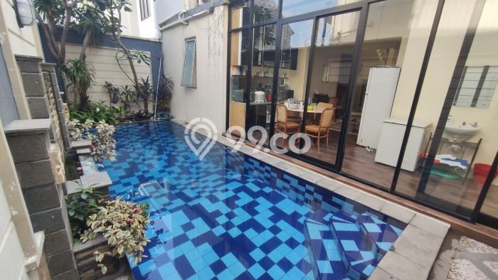 Dijual Rumah Mewah Elegan Dengan View Cantik di Pejaten, Jakarta Selatan Dijual Rumah Mewah Elegan Dengan View Cantik di Pejaten, Jakarta Selatan