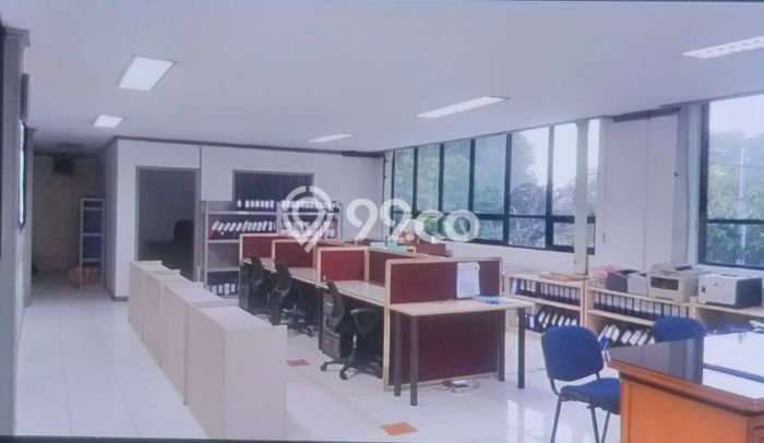 INVESTASI MENGUNTUNGKAN! Gudang Kawasan Rawamangun, Luas 520m², Nilai Sewa Tinggi INVESTASI MENGUNTUNGKAN! Gudang Kawasan Rawamangun, Luas 520m², Nilai Sewa Tinggi
