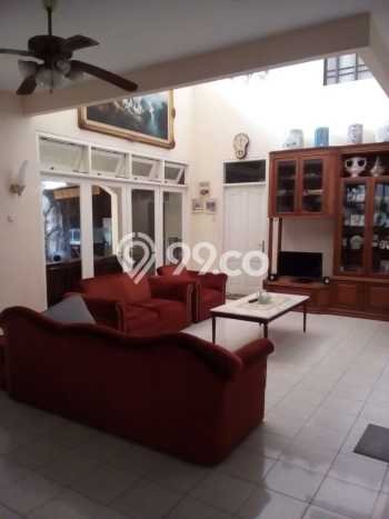 Jual Rumah Luas Elegan Dengan View Cantik di Cibubur, Jakarta Timur Jual Rumah Luas Elegan Dengan View Cantik di Cibubur, Jakarta Timur