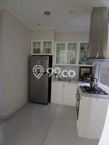 Lokasi terbaik! Rumah siap huni dikontrakkan di Kelapa Gading LB 142m2 Lokasi terbaik! Rumah siap huni dikontrakkan di Kelapa Gading LB 142m2