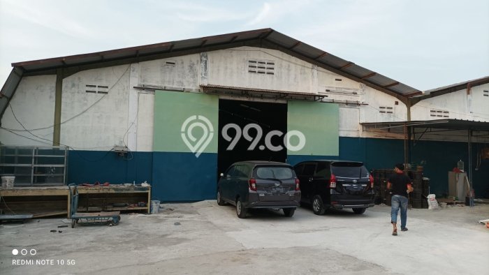 Area Ramai! Gudang Dijual di Tambun Utara untuk Bisnis Luas Bangunan 2000m2 Area Ramai! Gudang Dijual di Tambun Utara untuk Bisnis Luas Bangunan 2000m2