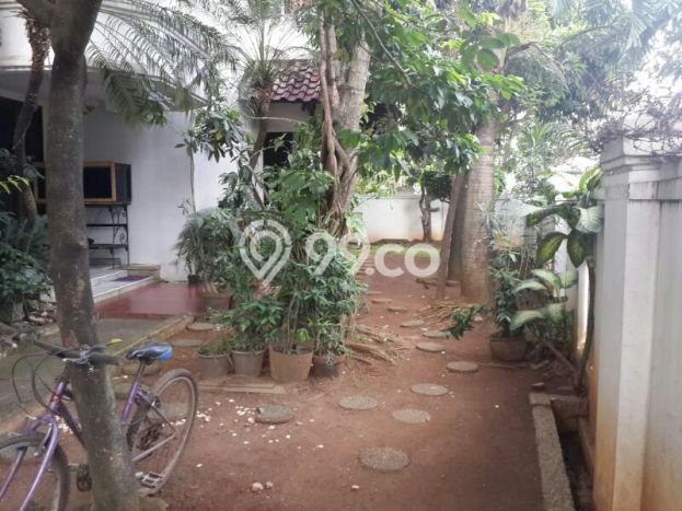 Rumah Eksklusif Dijual LT 951m2 di Jatinegara, Jakarta Timur Rumah Eksklusif Dijual LT 951m2 di Jatinegara, Jakarta Timur