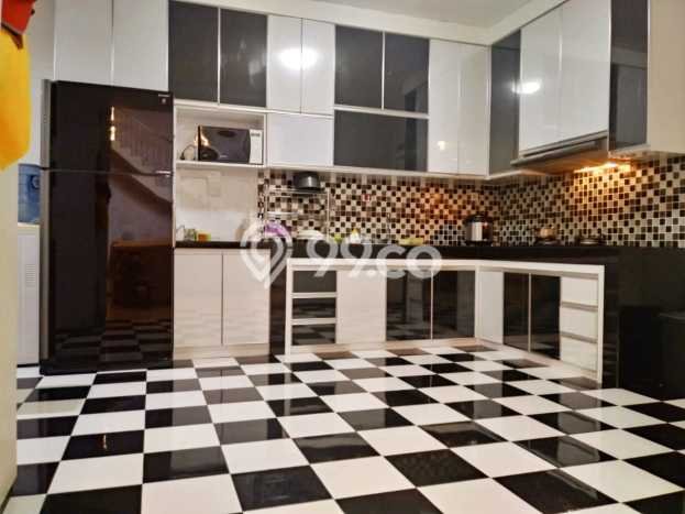 Dijual Rumah Mewah Elegan Dengan View Eksklusif di Pondok Bambu, Jakarta Timur Dijual Rumah Mewah Elegan Dengan View Eksklusif di Pondok Bambu, Jakarta Timur
