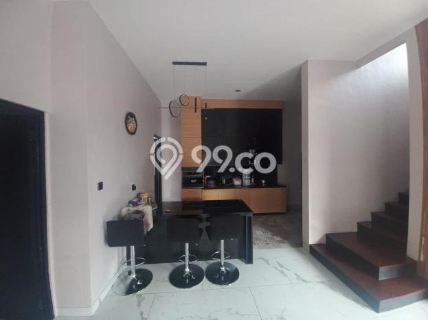 Dijual Rumah Mewah Exclusive di Serpong, Tangerang Selatan Dijual Rumah Mewah Exclusive di Serpong, Tangerang Selatan