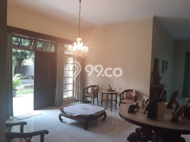 Dijual Rumah Luas Megah Dengan View Cantik di Pondok Bambu, Jakarta Timur Dijual Rumah Luas Megah Dengan View Cantik di Pondok Bambu, Jakarta Timur