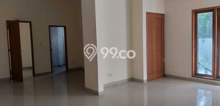 Ready to Use! Luxury House LT 327m2 Desain Elegan di Kayu Putih Ready to Use! Luxury House LT 327m2 Desain Elegan di Kayu Putih